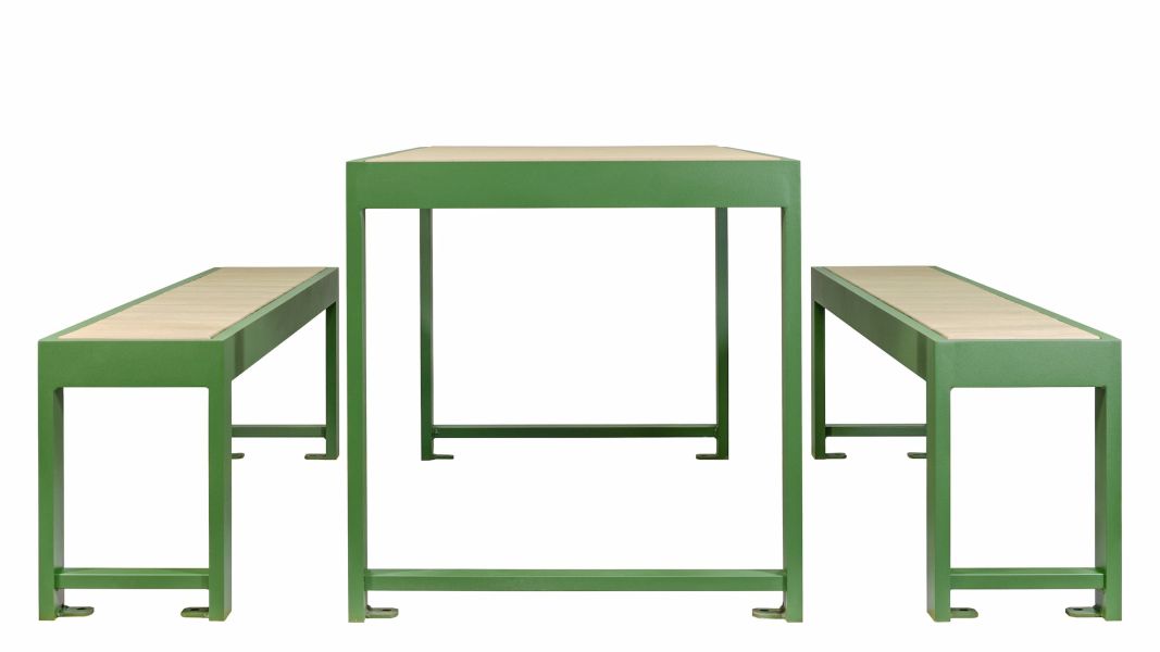 Urban Form Harvest Picnic Table